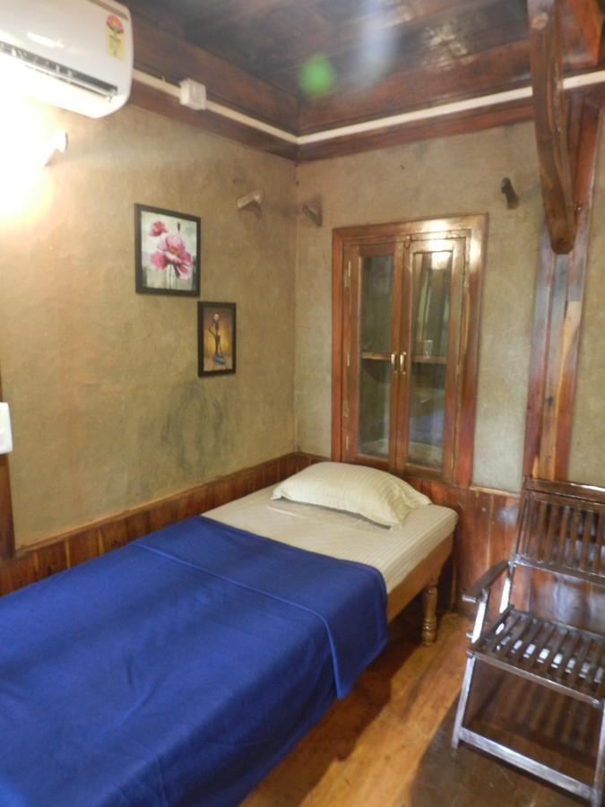 Bangli, The Finest Konkan Living Hotel Dāpoli Zewnętrze zdjęcie
