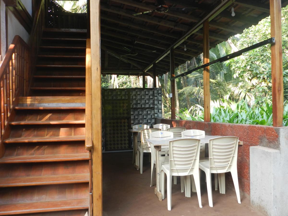 Bangli, The Finest Konkan Living Hotel Dāpoli Zewnętrze zdjęcie
